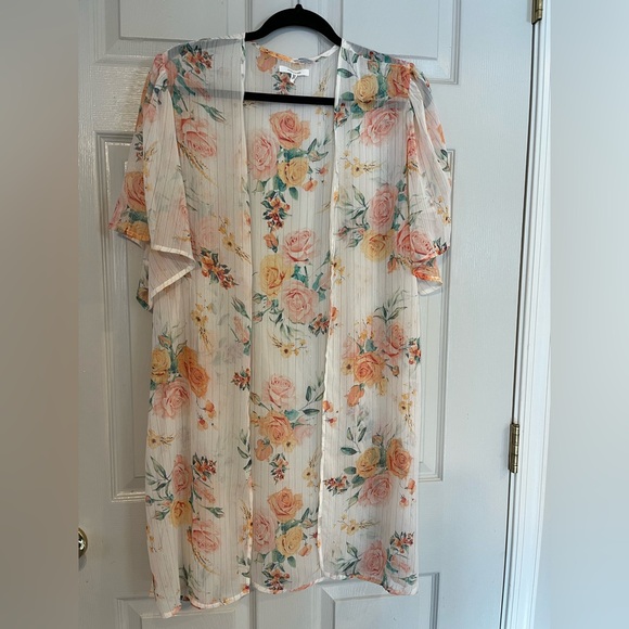 Maurice’s Pink, White & Orange Rose Kimono/Duster Xsmall - Picture 3 of 6